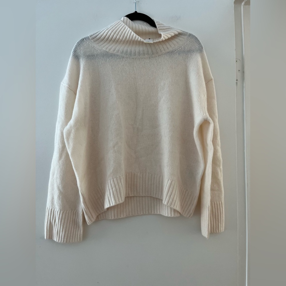 BANANA REPUBLIC - cowl neck sweater - NEW WITH TAGS